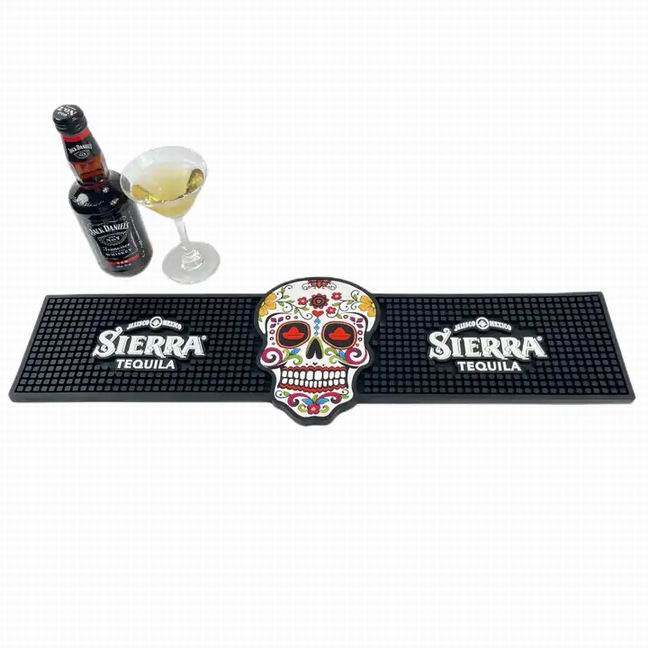 Barware Set Wine Accessories Heavy Duty Durable Custom PVC Rubber Bar Rail Mat Spill Mat Bar Runner Barmat