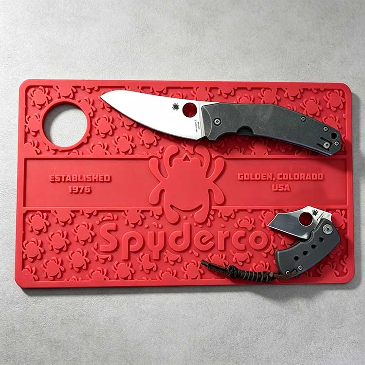 Custom PVC Workbench Knife Mat – Heavy-Duty Garage Mat with EDC Tray & Easy-Clean Maintenance Surface