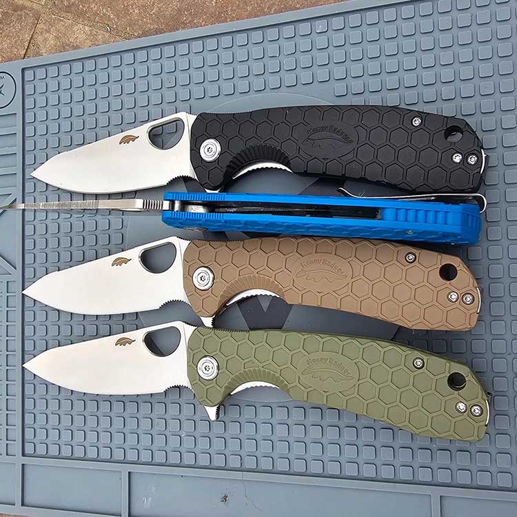Custom Knife Takedown Mat – Non-Slip Knife Disassembly & Repair Shop Mat for Pocket Knife Maintenance