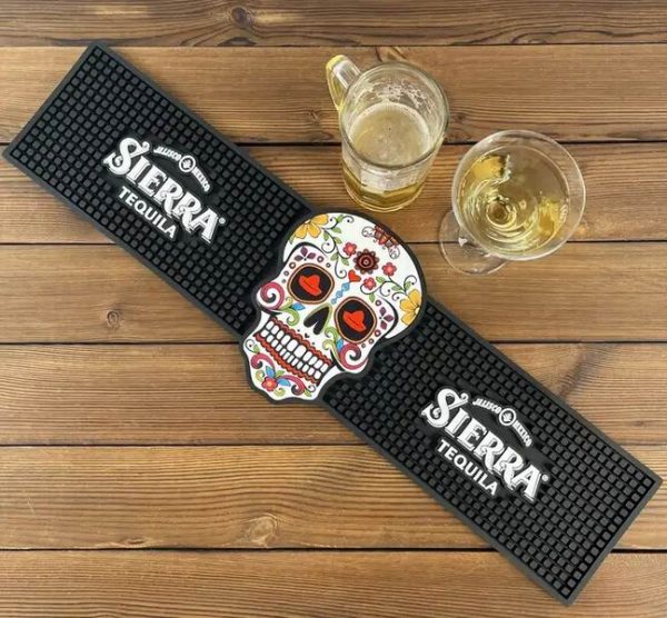 Barware Set Wine Accessories Heavy Duty Durable Custom PVC Rubber Bar Rail Mat Spill Mat Bar Runner Barmat