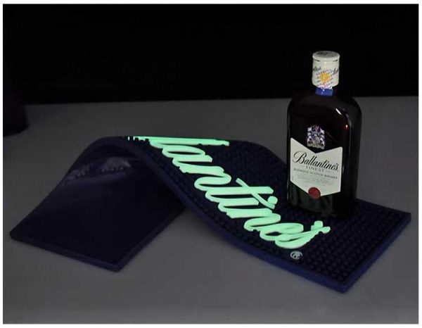 Gin Wine POS Promotion PVC Beer Mat Cocktail Rubber Spill Mats Glow In Dark Personalised Bar Runner LED Bar Mats