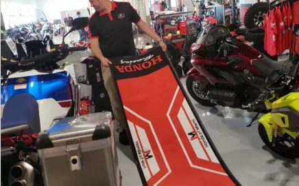 China Factory Oil And Gasoline Resistantance Garage Floor Honda Dirt Bike Mat