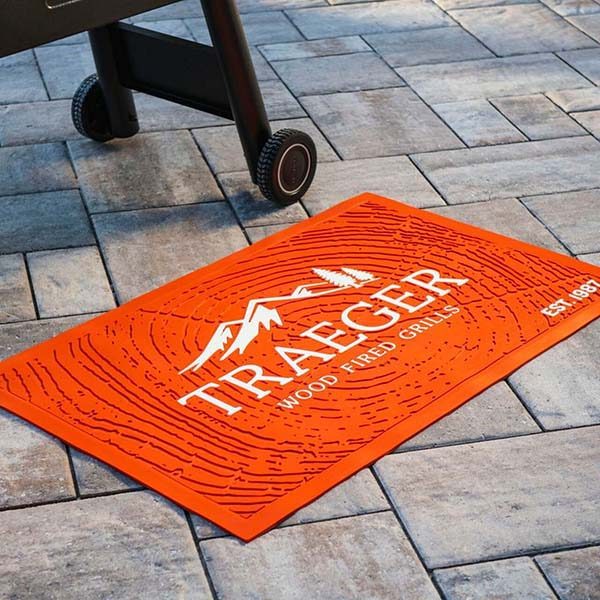 Non-slip BBQ Grill Mat StainOil Resistant Custom Logo Indoor Outdoor Patio Deck Anti-Fatigue Rubber Floor Mat For Traeger