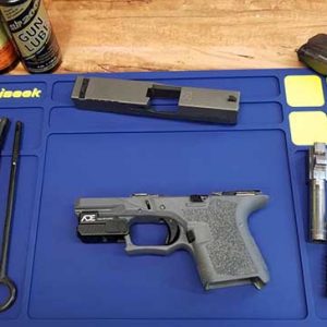 Custom Logo Anti-Slip Rubber Repair Mat Benchtop Overhaul Mat Essential Pistol Gun Maintenance Mat Magnetic Gun Cleaning Pad