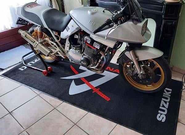 Gas Oil Resistant Custom Workshop Garage Floor Parking Mats EZ Garage  Parking Pad Dirt Bike Motorcycle Pit Mat – Letto Signs Carpet Co., Ltd