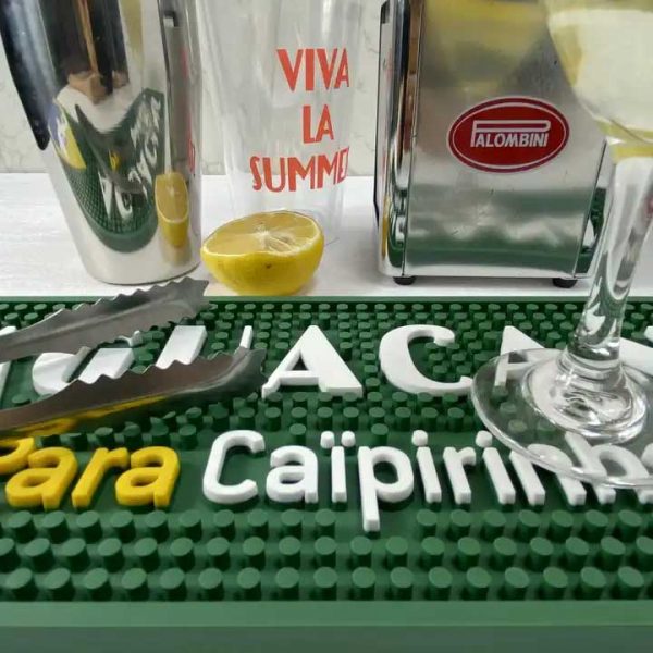 Aguacana Para Caipirinha Custom Durable Silicone Bar Matt Flexible Rubber Bar Runner Pub Counter Top PVC Large Bar Mat